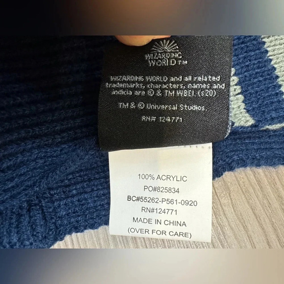 Universal Studios The Wizarding World of Harry Potter Authentic Ravenclaw Scarf - Picture 3 of 6